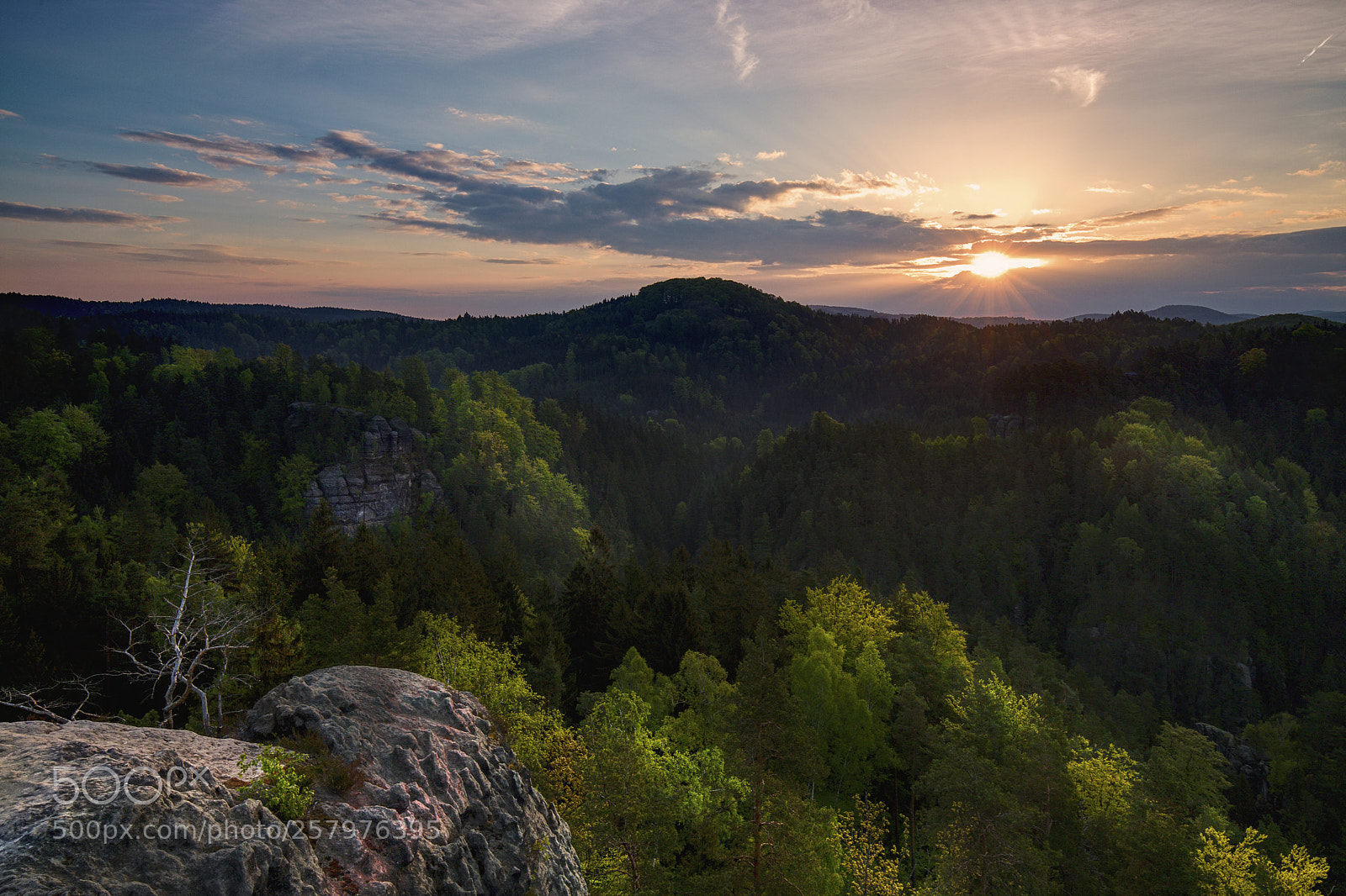 Canon EOS 6D Mark II sample photo. Prvn paprsky-the first sun photography