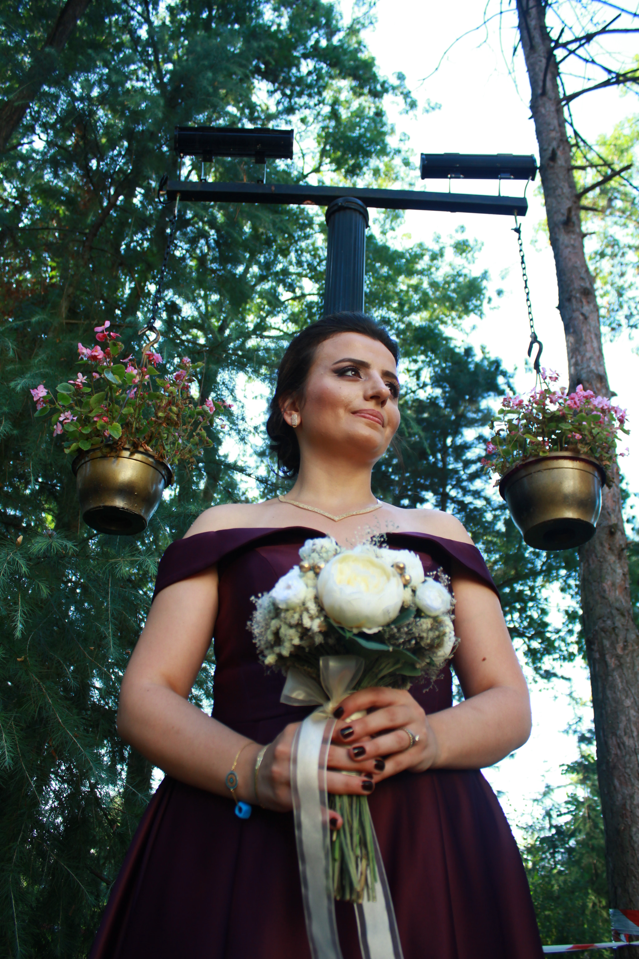 Canon EOS 550D (EOS Rebel T2i / EOS Kiss X4) sample photo. Bridesmaid photography