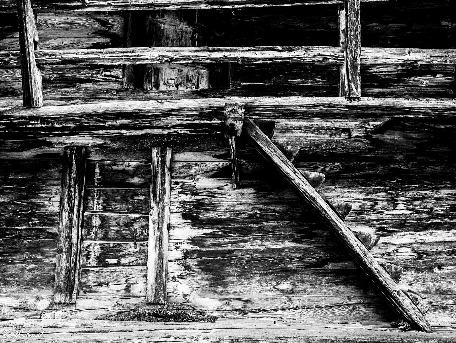Leica M (Typ 240) sample photo. Old barn photography