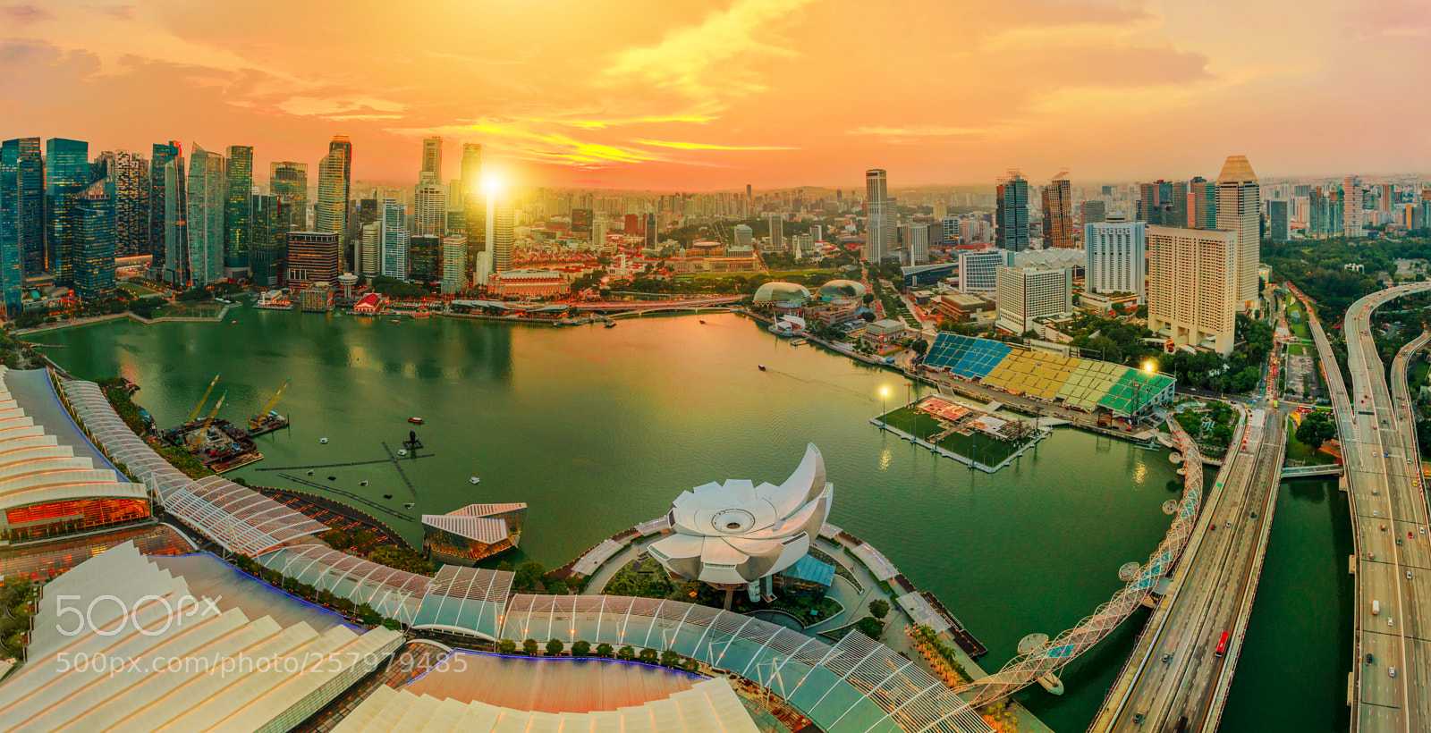 Canon EOS 5D Mark IV sample photo. Panorama marina bay singapore photography