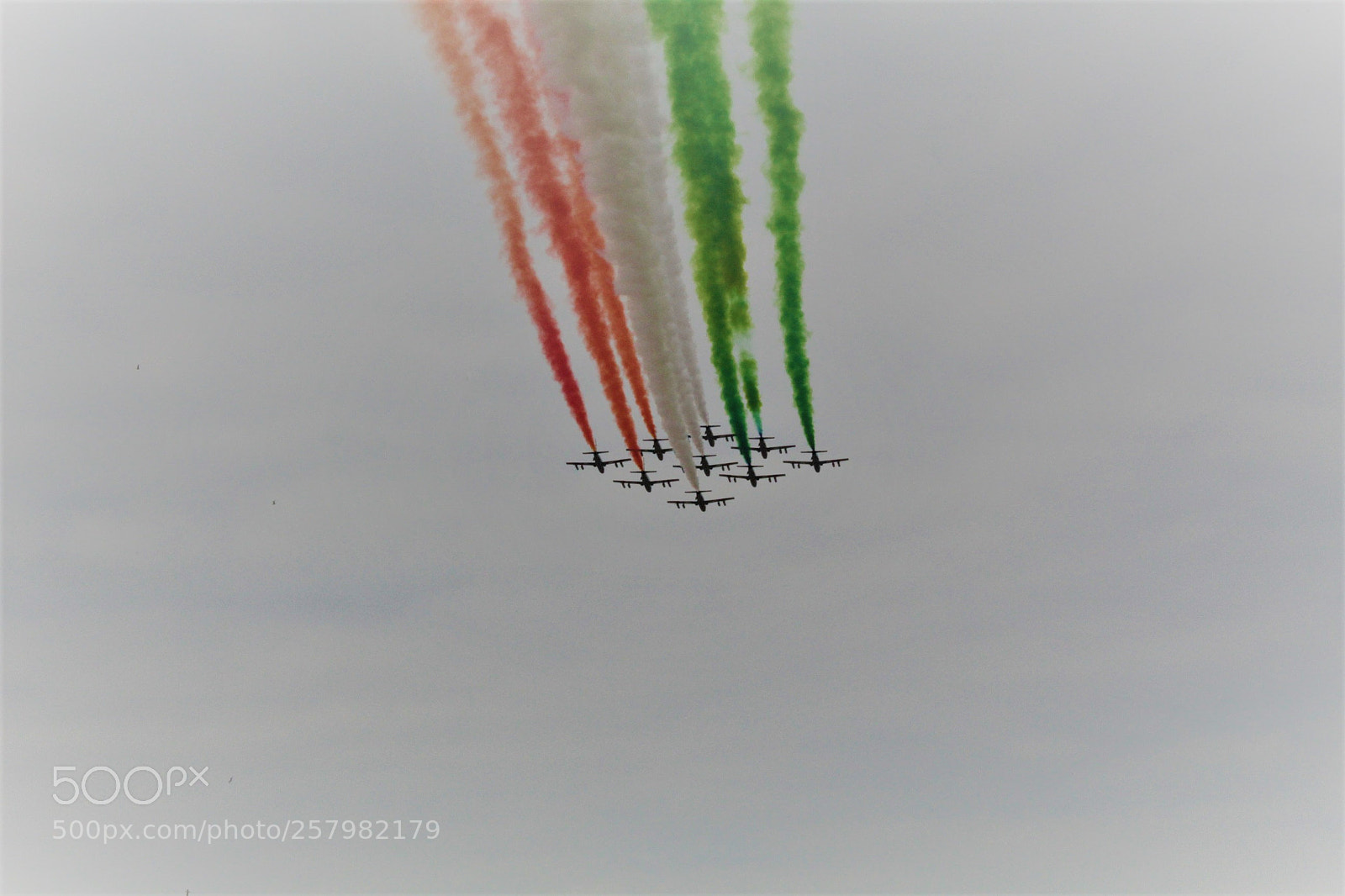 Canon EOS 1300D (EOS Rebel T6 / EOS Kiss X80) sample photo. Frecce tricolore (2) photography