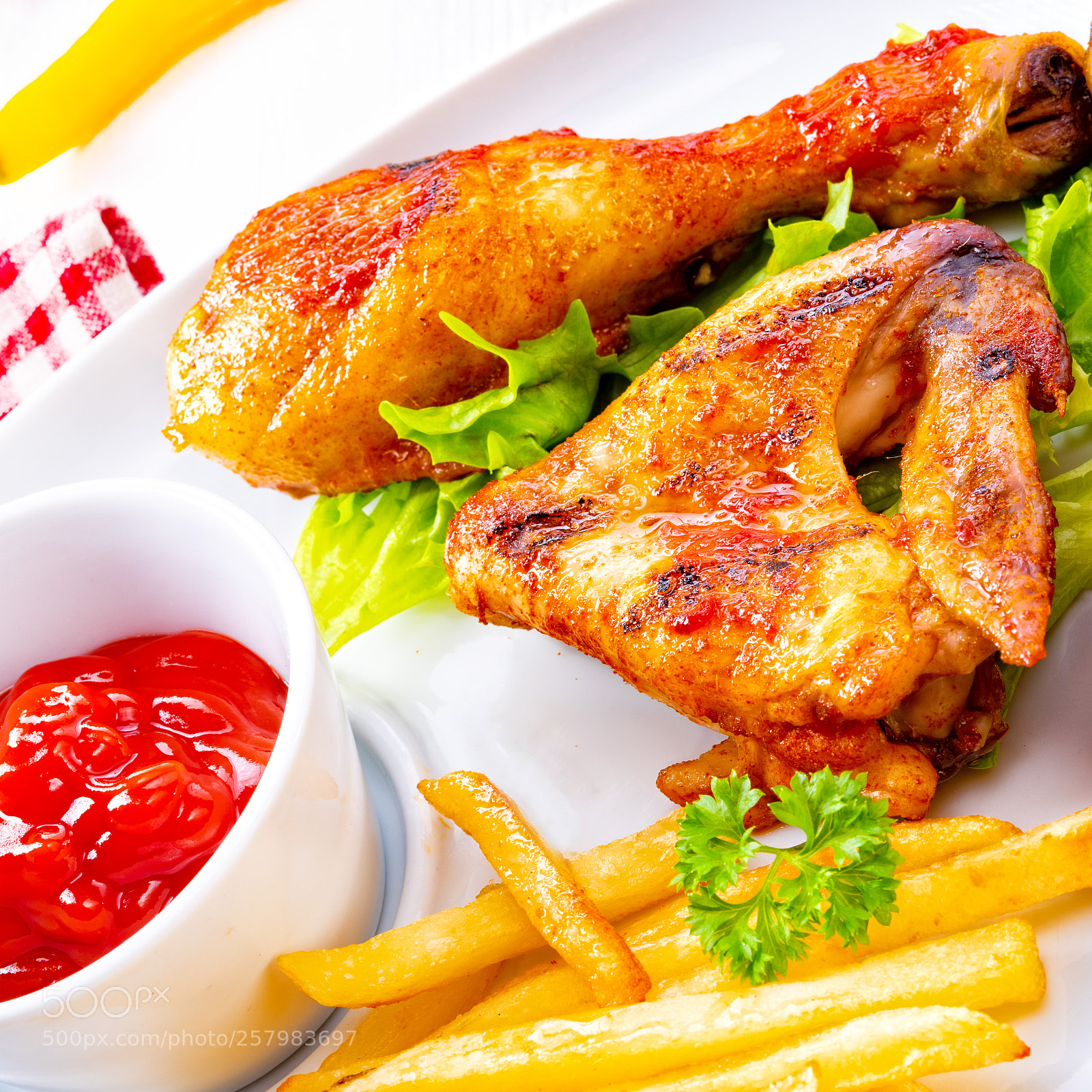 Nikon D810 sample photo. Grilled chicken wings,legs,chips and photography