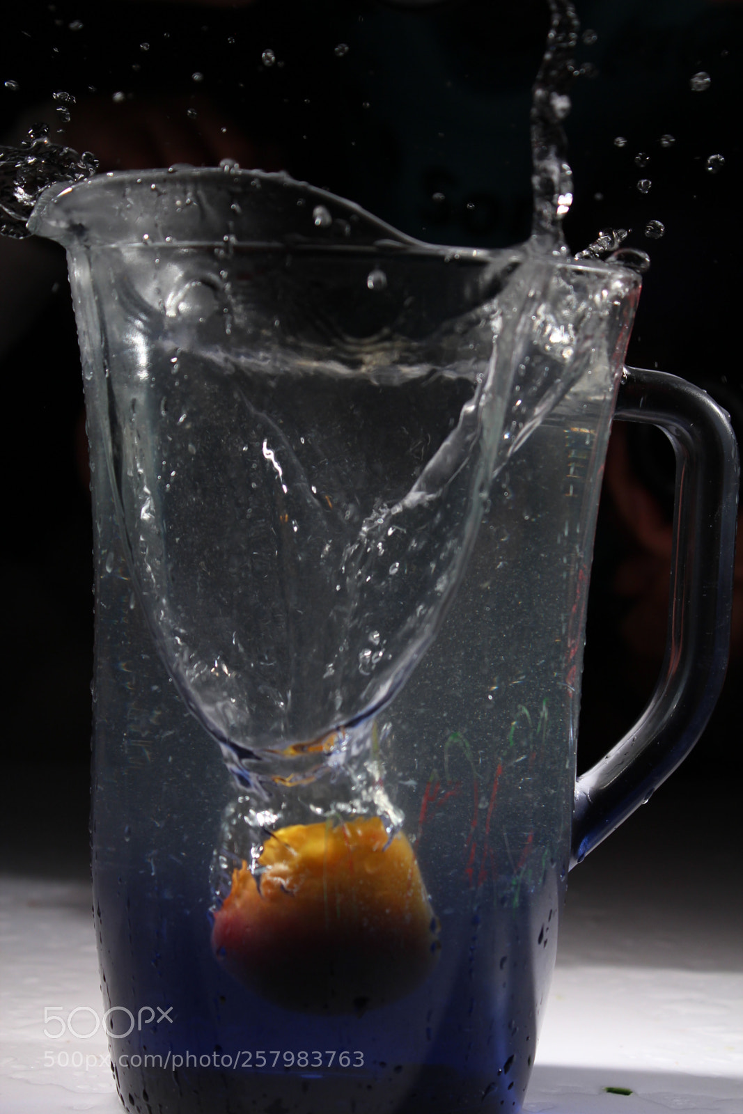 Canon EOS 600D (Rebel EOS T3i / EOS Kiss X5) sample photo. Agua/fruta water/fruit photography
