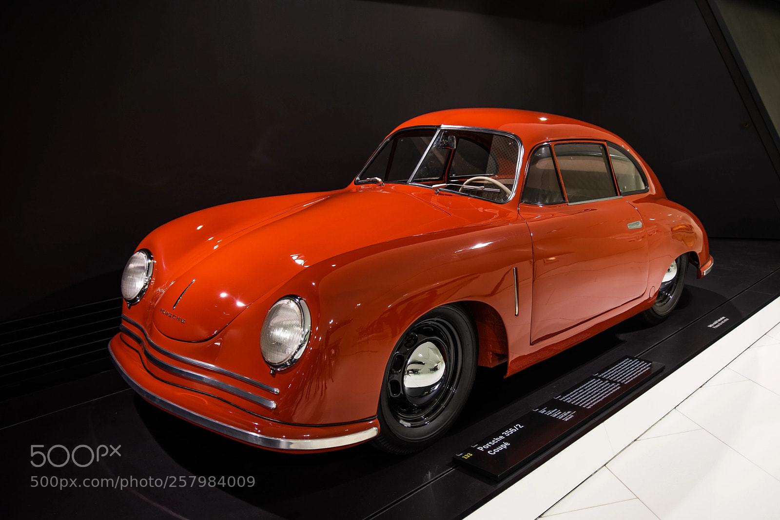 Nikon D810 sample photo. Porsche museum : stuttgart : germany photography