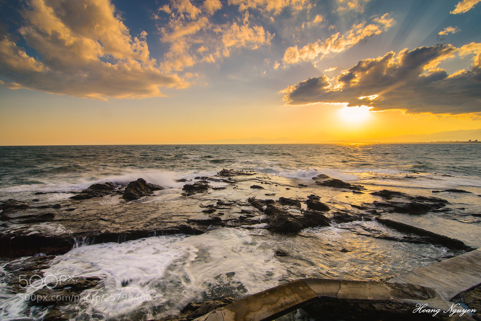 Nikon D800 sample photo. Sunbeam at the last photography