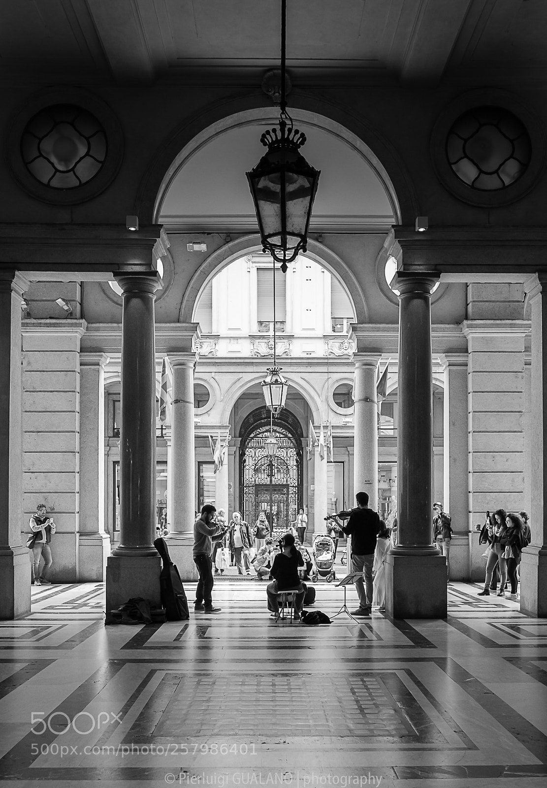 Nikon D850 sample photo. Street musicians photography