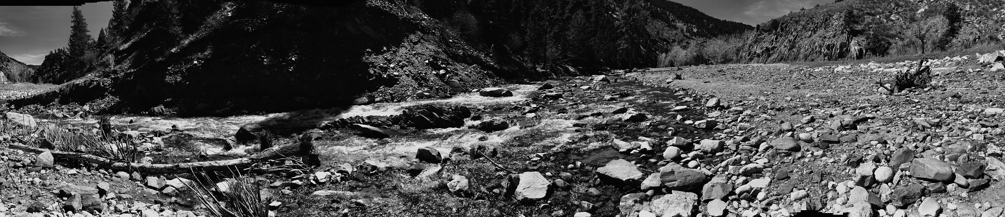 Apple iPhone 5c sample photo. Riverbed  photography