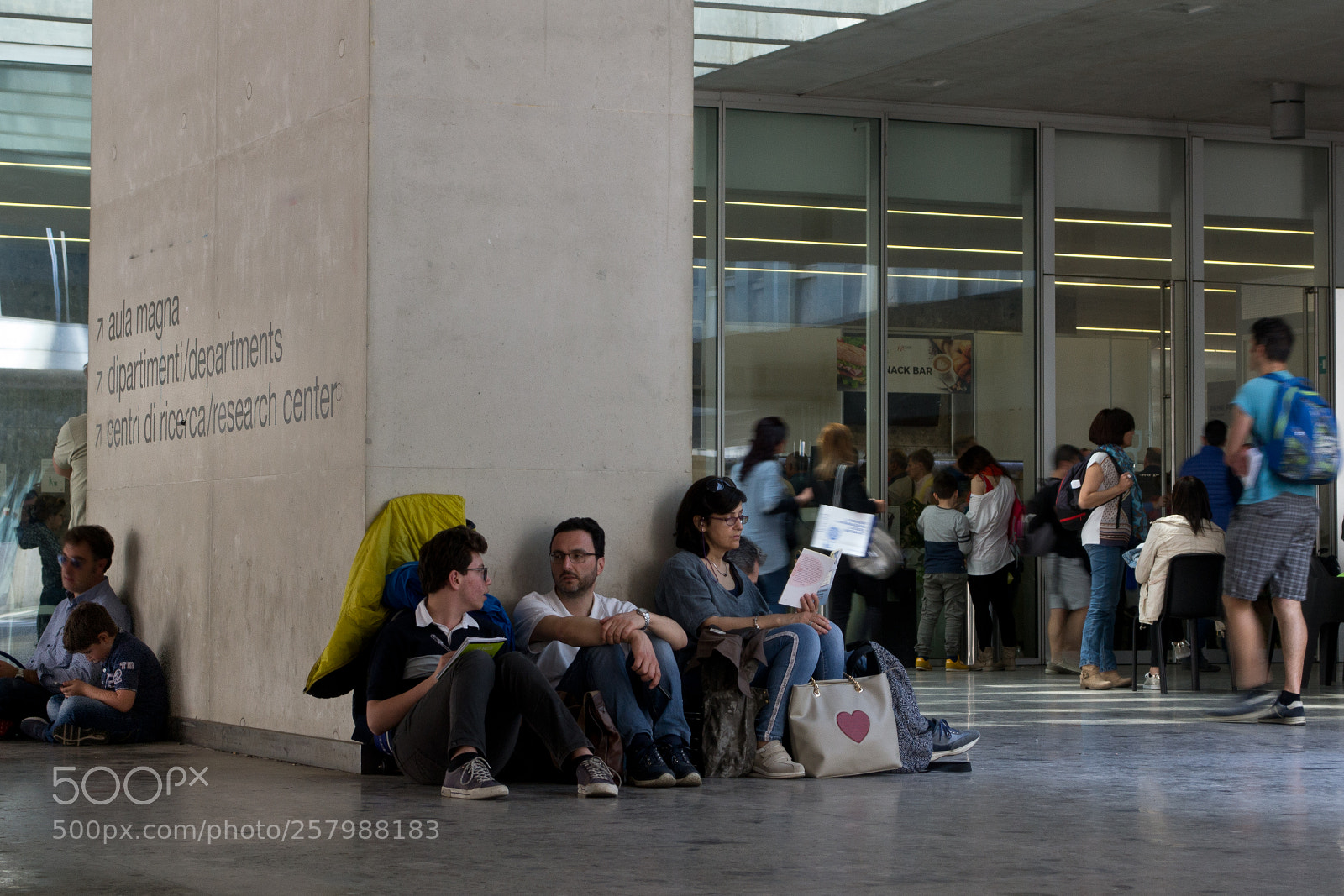 Nikon D3100 sample photo. In attesa photography