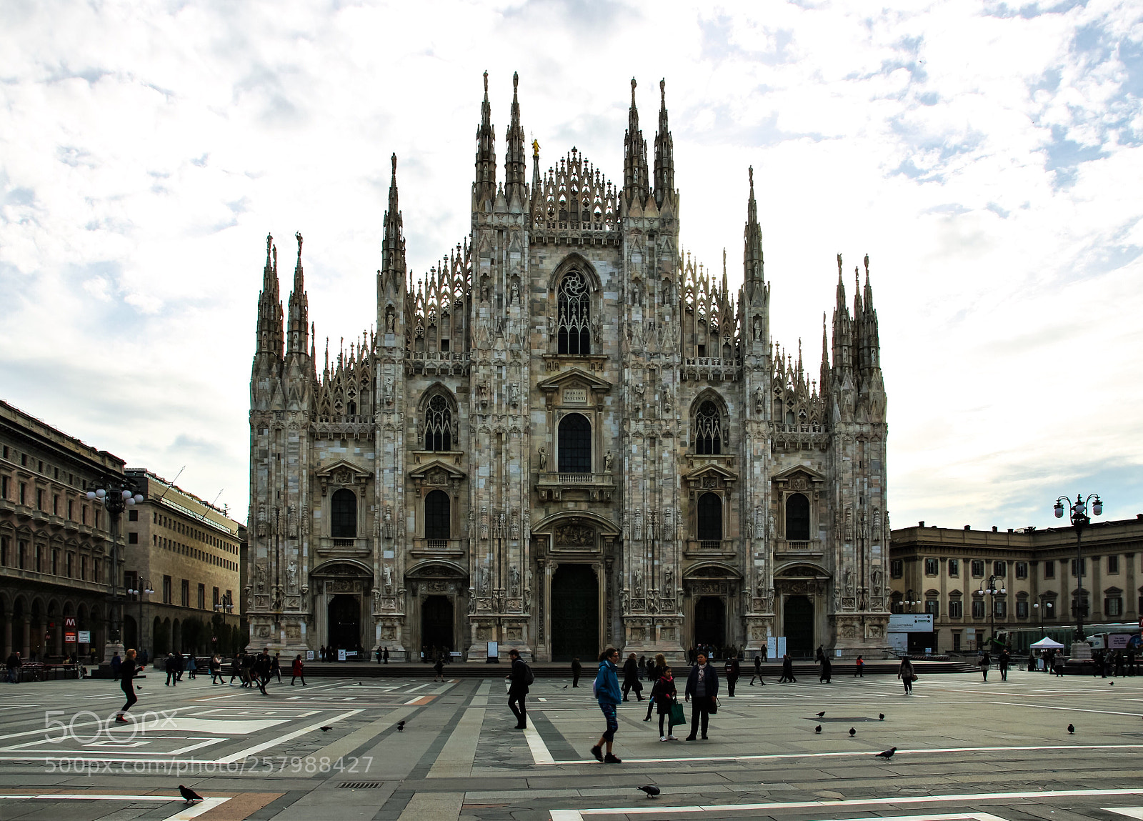 Canon EOS 100D (EOS Rebel SL1 / EOS Kiss X7) sample photo. My milan ❤️ photography