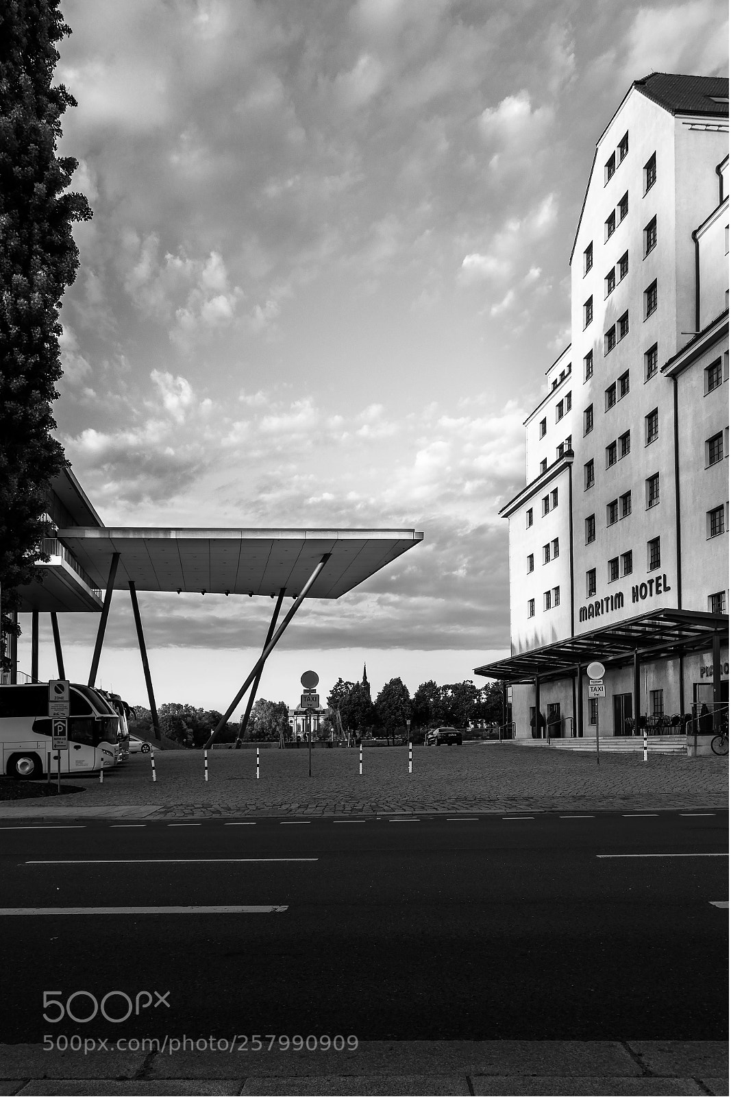Canon EOS 6D sample photo. Maritim hotel and elbe photography