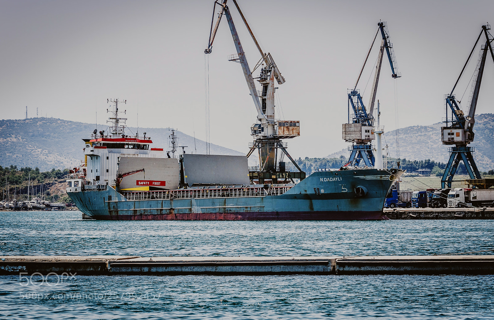 Canon EOS 750D (EOS Rebel T6i / EOS Kiss X8i) sample photo. Harbor photography