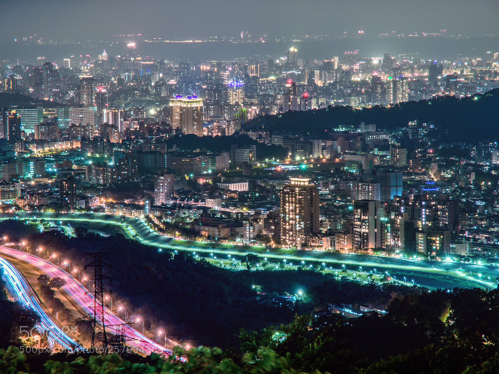 Olympus OM-D E-M10 II sample photo. 台北夜景 photography