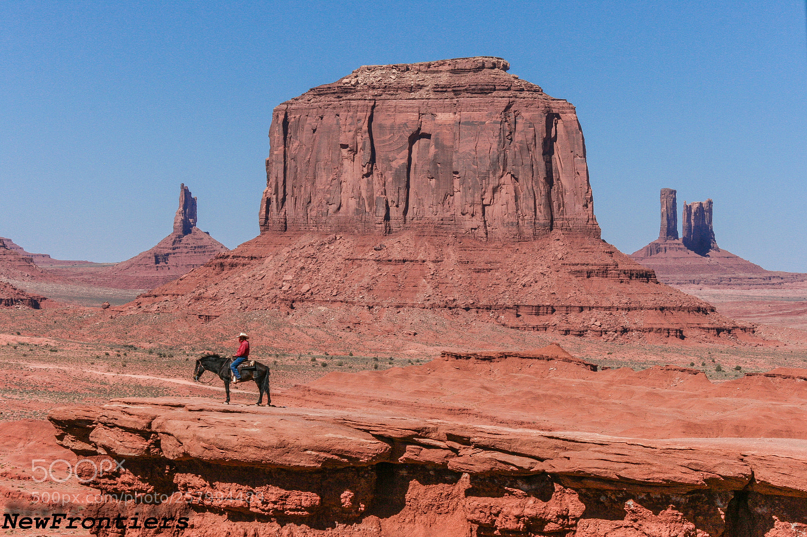 Canon EOS 400D (EOS Digital Rebel XTi / EOS Kiss Digital X) sample photo. Marlboro man- monument valley photography