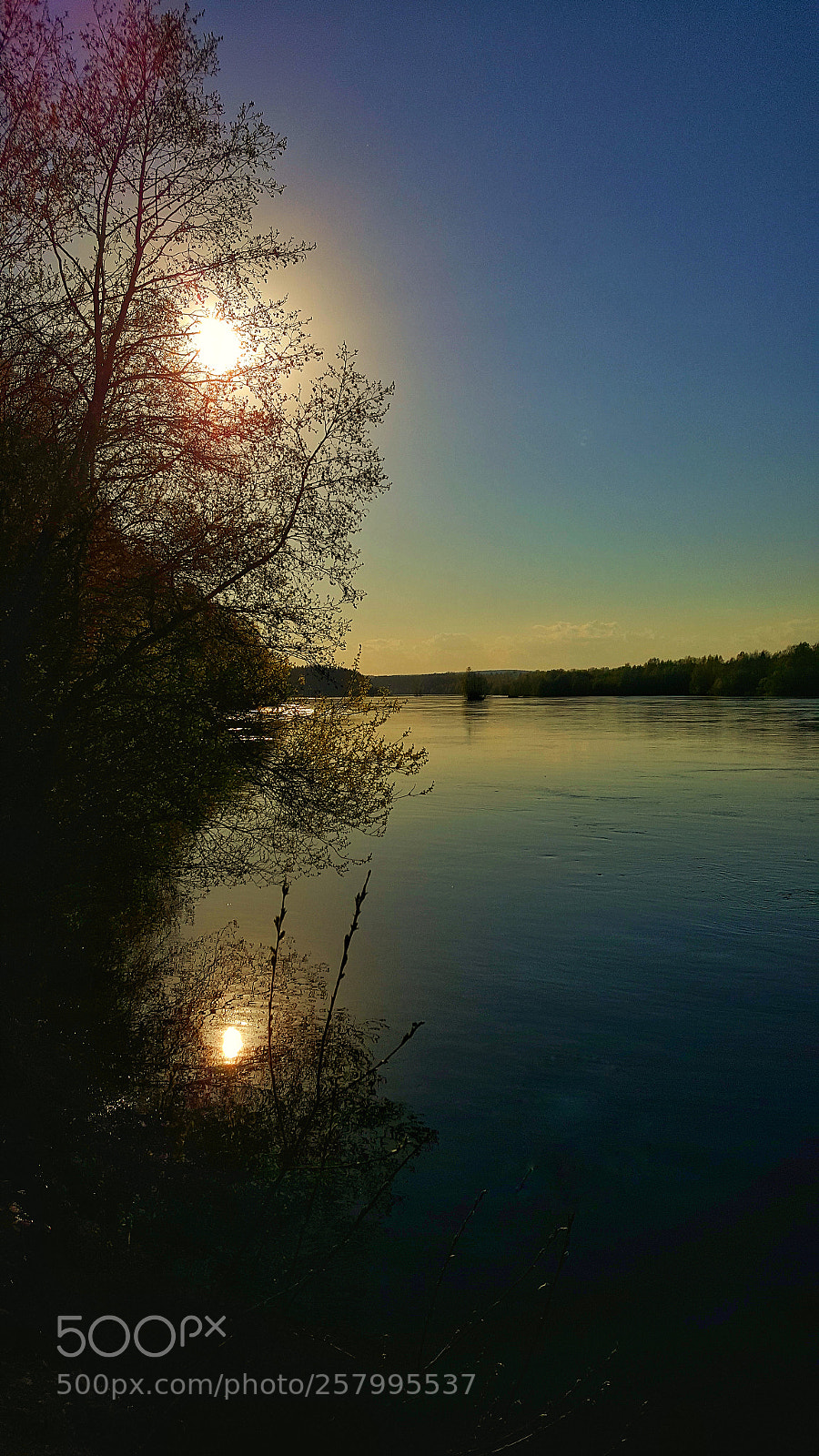 Samsung Galaxy S6 sample photo. The river photography