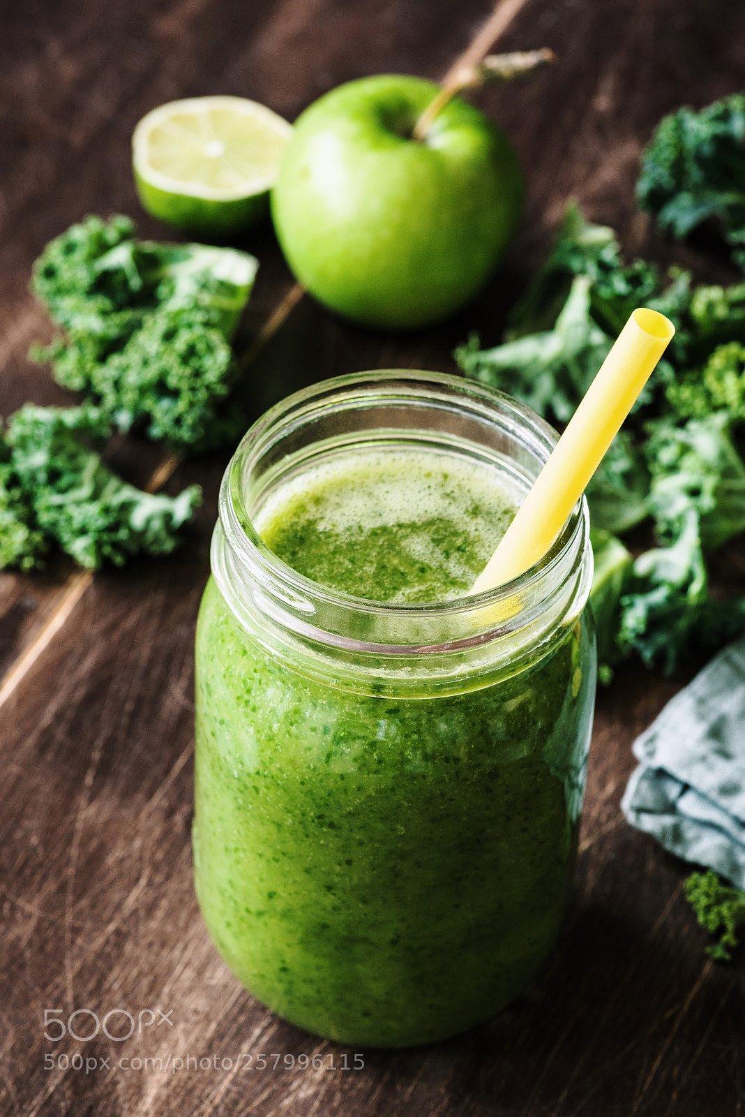 Nikon D810 sample photo. Green detox smoothie or photography