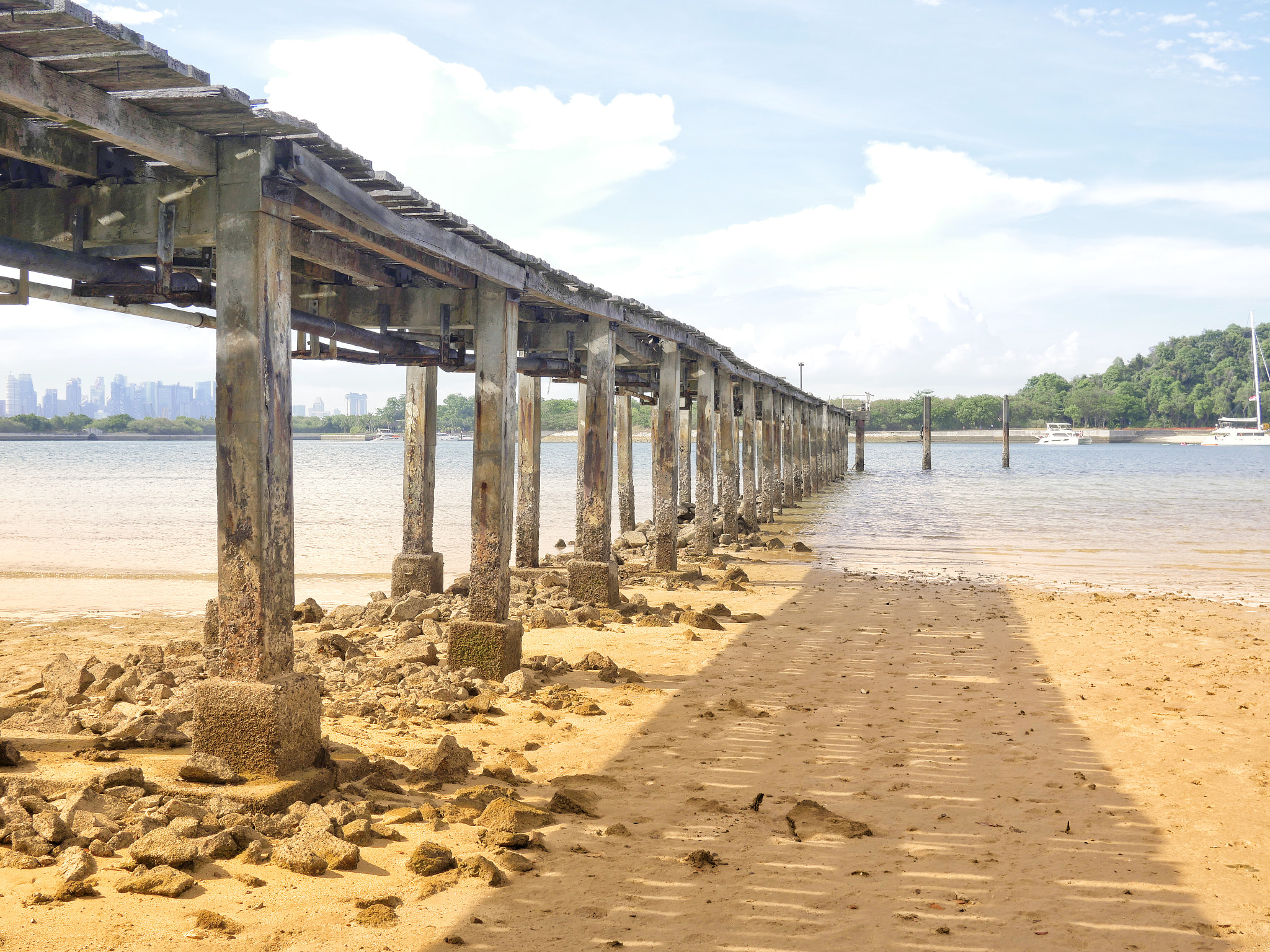 Panasonic Lumix DC-GX9 sample photo. The broken pier photography