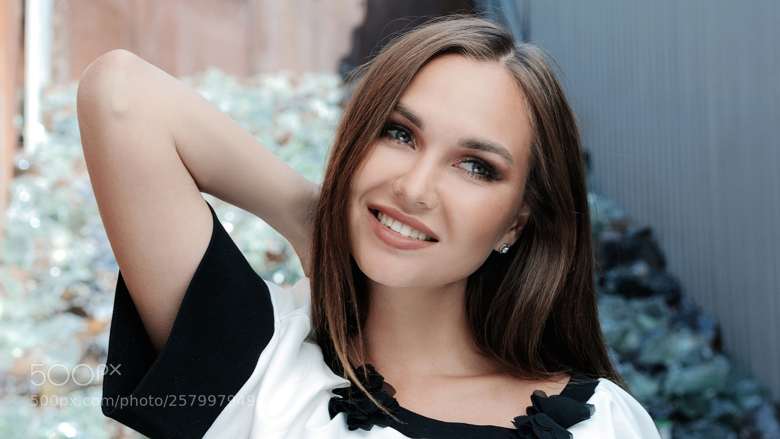 Nikon D90 sample photo. Street portrait photography