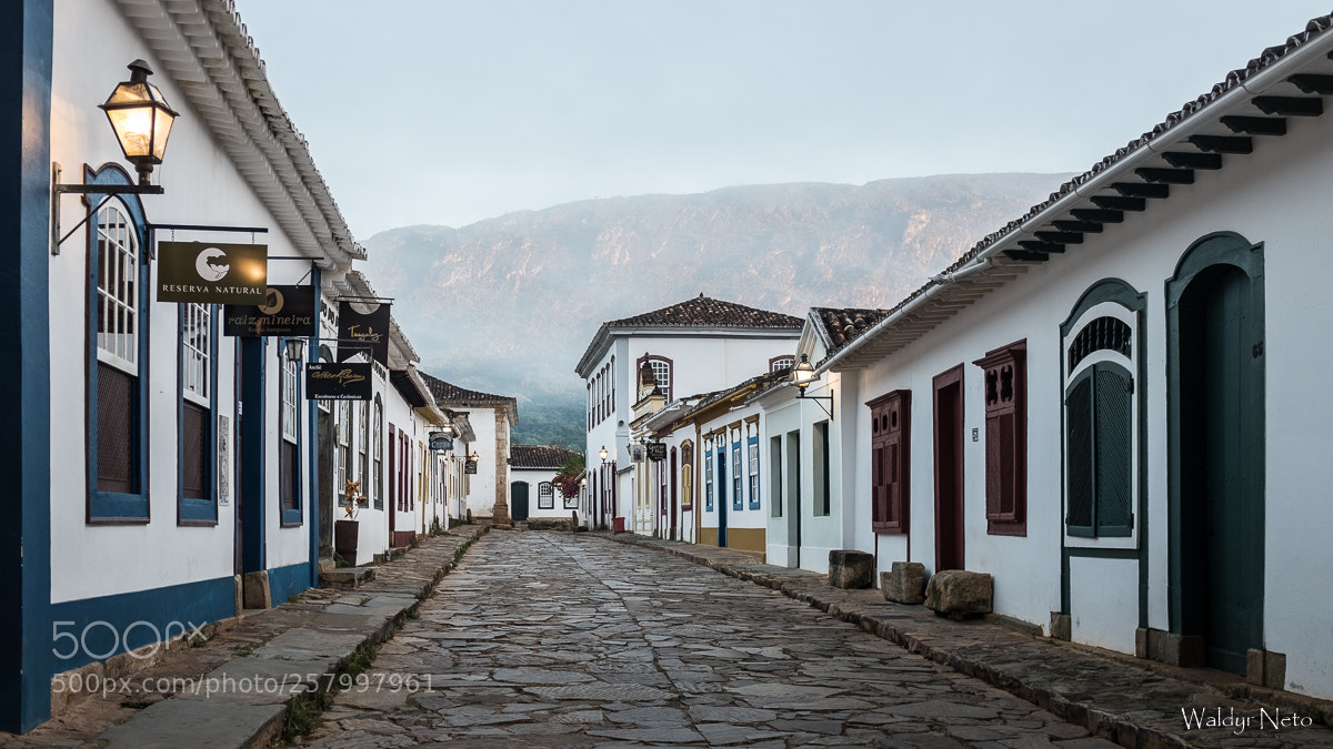 Fujifilm X100S sample photo. Rua direita, tiradentes photography
