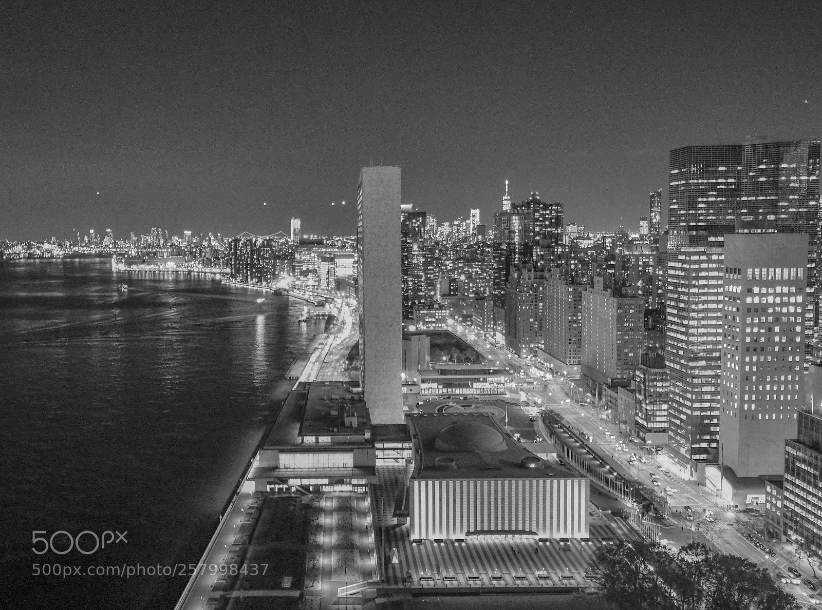 Nikon D850 sample photo. The un at night photography