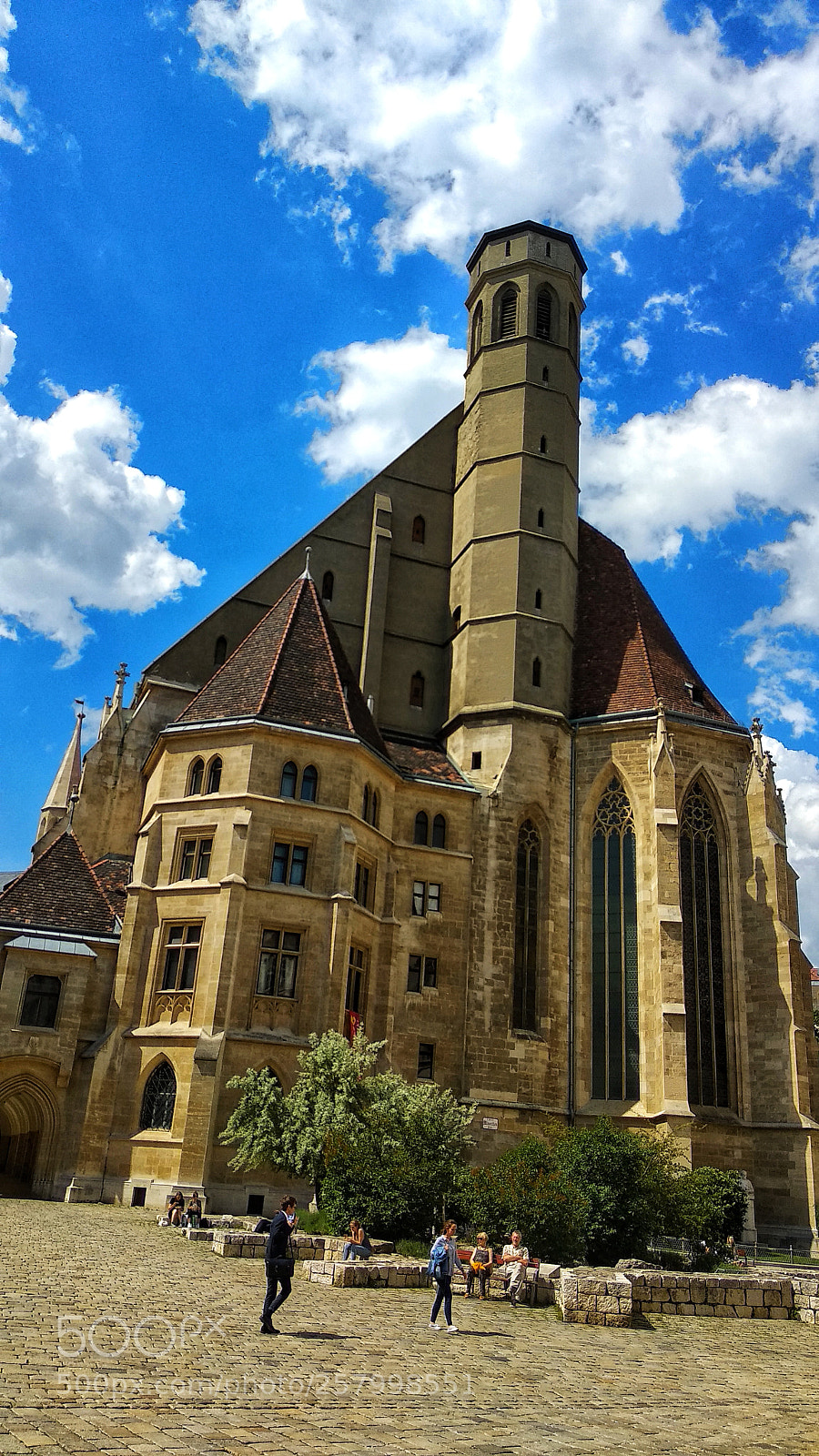 Xiaomi Mi A1 sample photo. Minoritenkirche photography