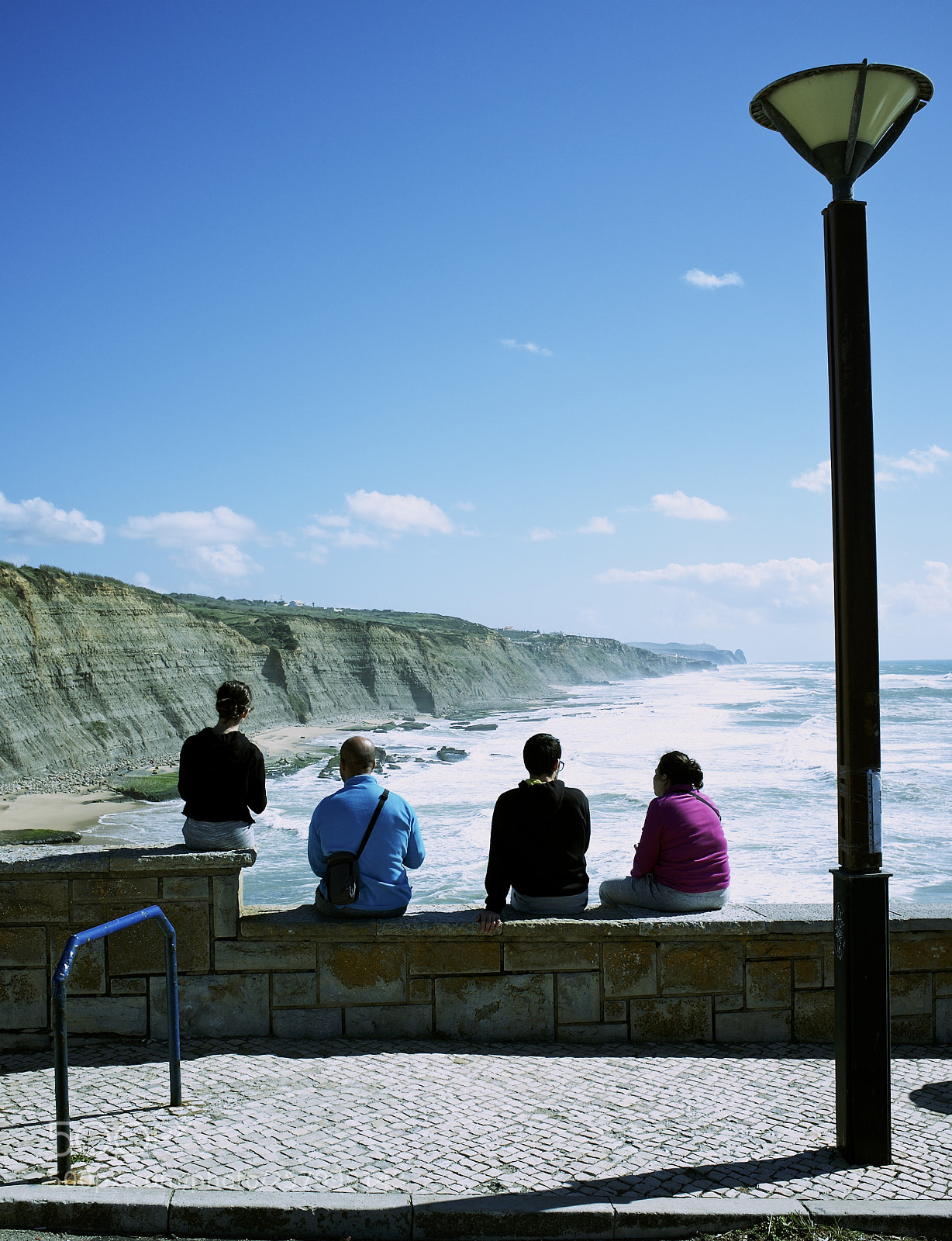 Fujifilm FinePix X100 sample photo. Sitting on a wall photography
