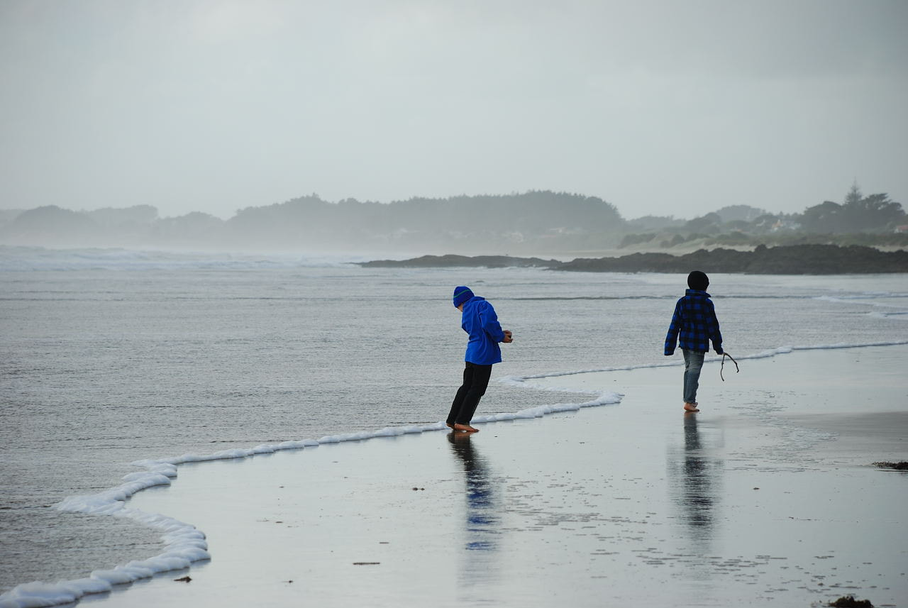 Nikon D80 sample photo. Dodging the tide photography