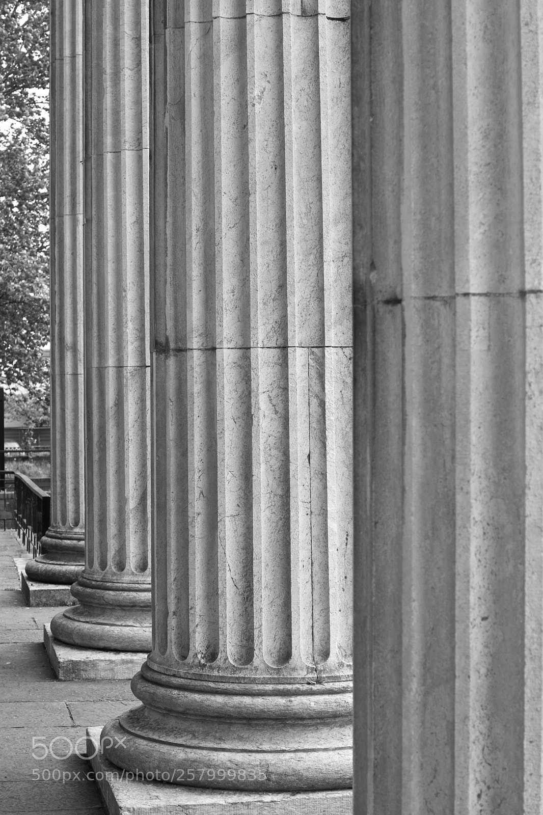 Sony SLT-A68 sample photo. Church pillars photography