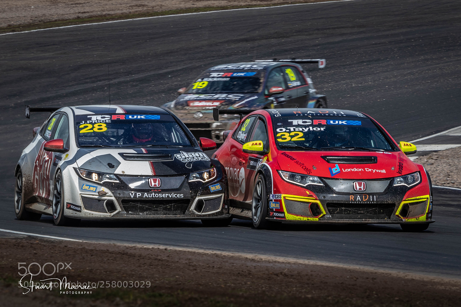 Canon EOS 80D sample photo. Tcr racing uk photography