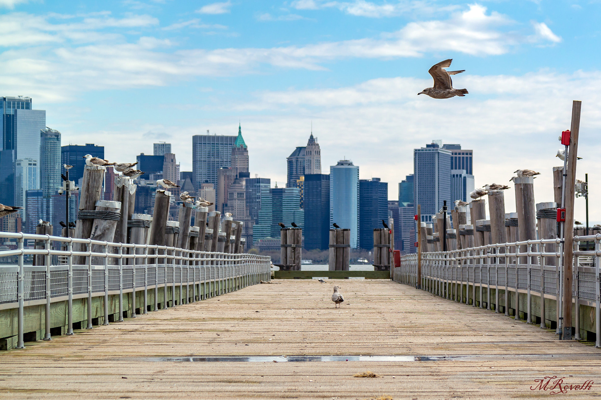Samsung NX30 sample photo. Skyline photography