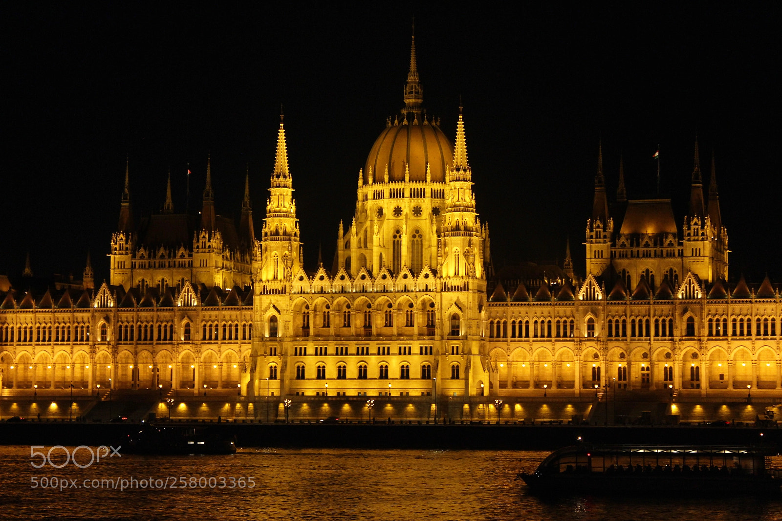 Canon EOS 1300D (EOS Rebel T6 / EOS Kiss X80) sample photo. March 2018 - budapest photography