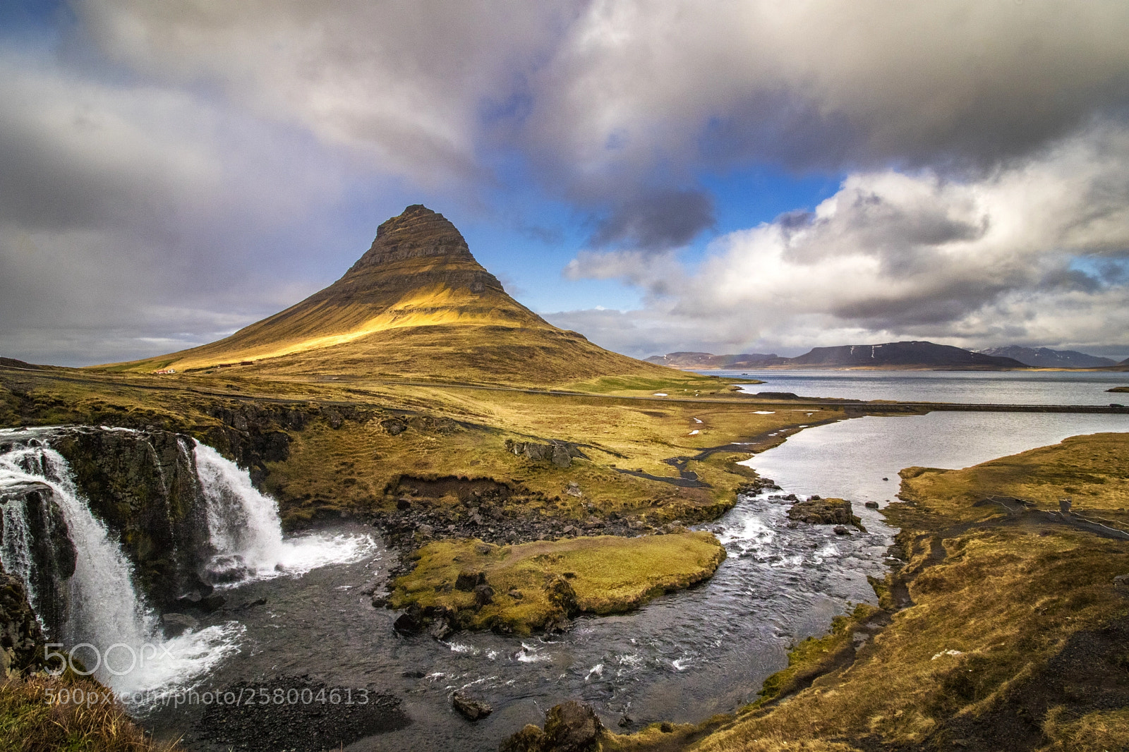 Canon EOS 80D sample photo. Kirkjufell photography