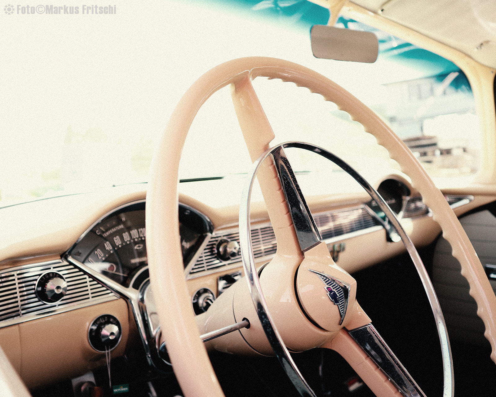 Canon EOS M6 sample photo. 1956 chevrolet bel air photography
