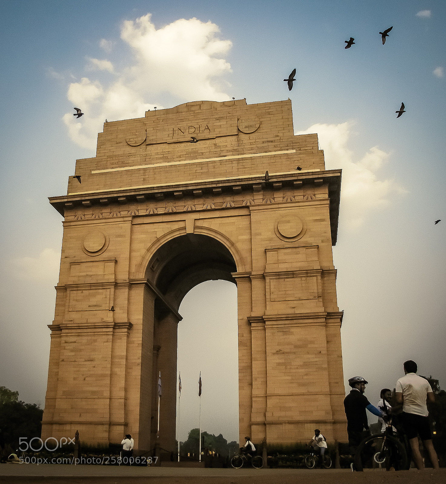 Canon PowerShot SX10 IS sample photo. India gate photography
