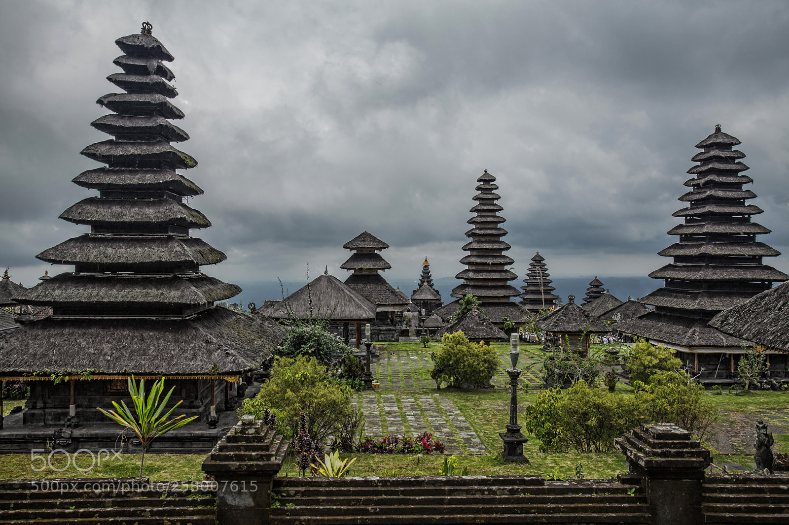 Canon EOS 5D Mark II sample photo. Pura besakih photography