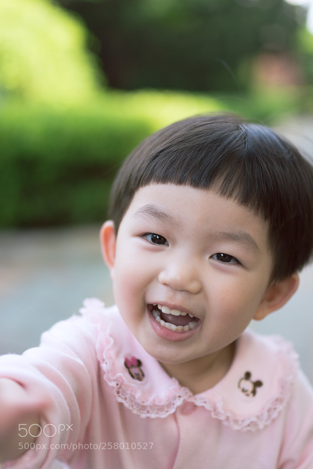 Nikon D7100 sample photo. 小区花园拍小侄女 photography