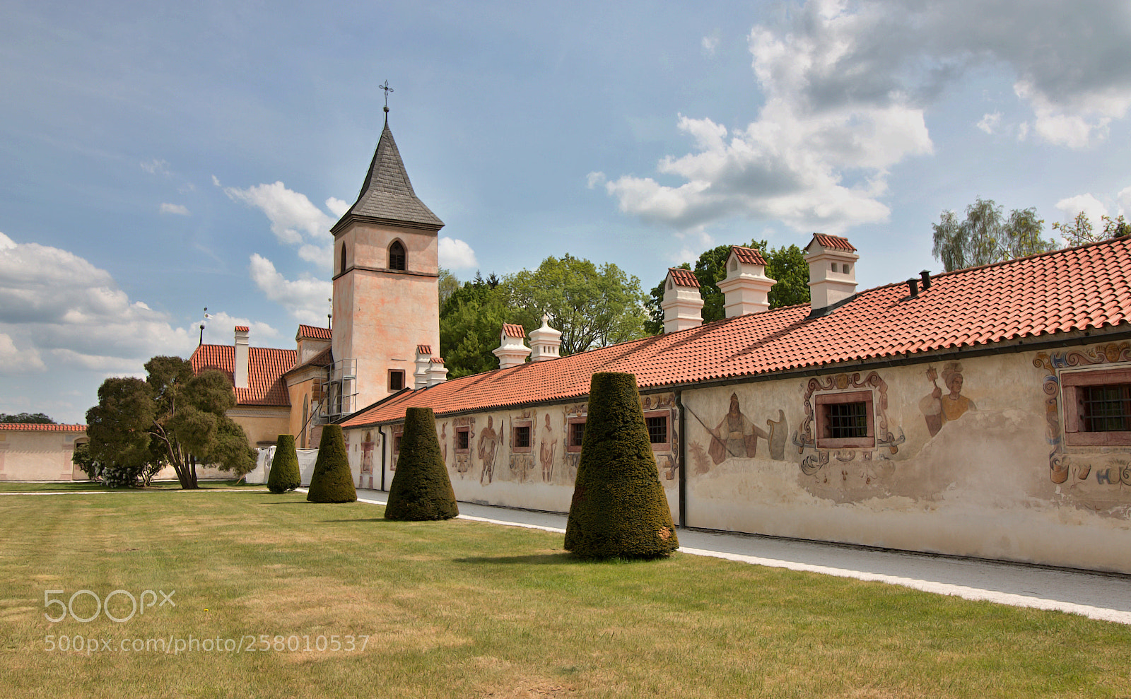 Canon EOS 70D sample photo. Chateau kratochv le czech photography