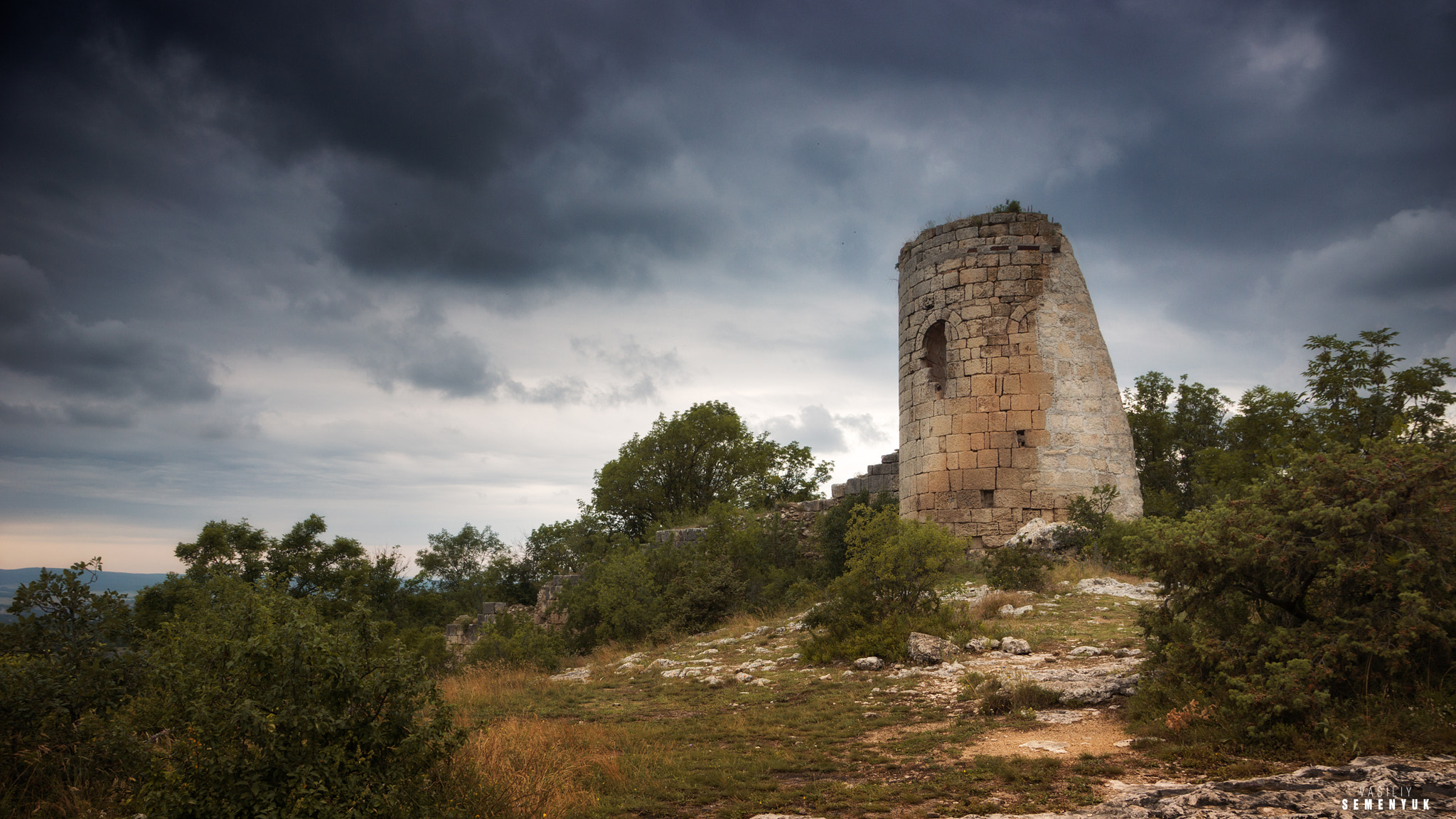 Sony SLT-A77 sample photo. Suyren tower. photography