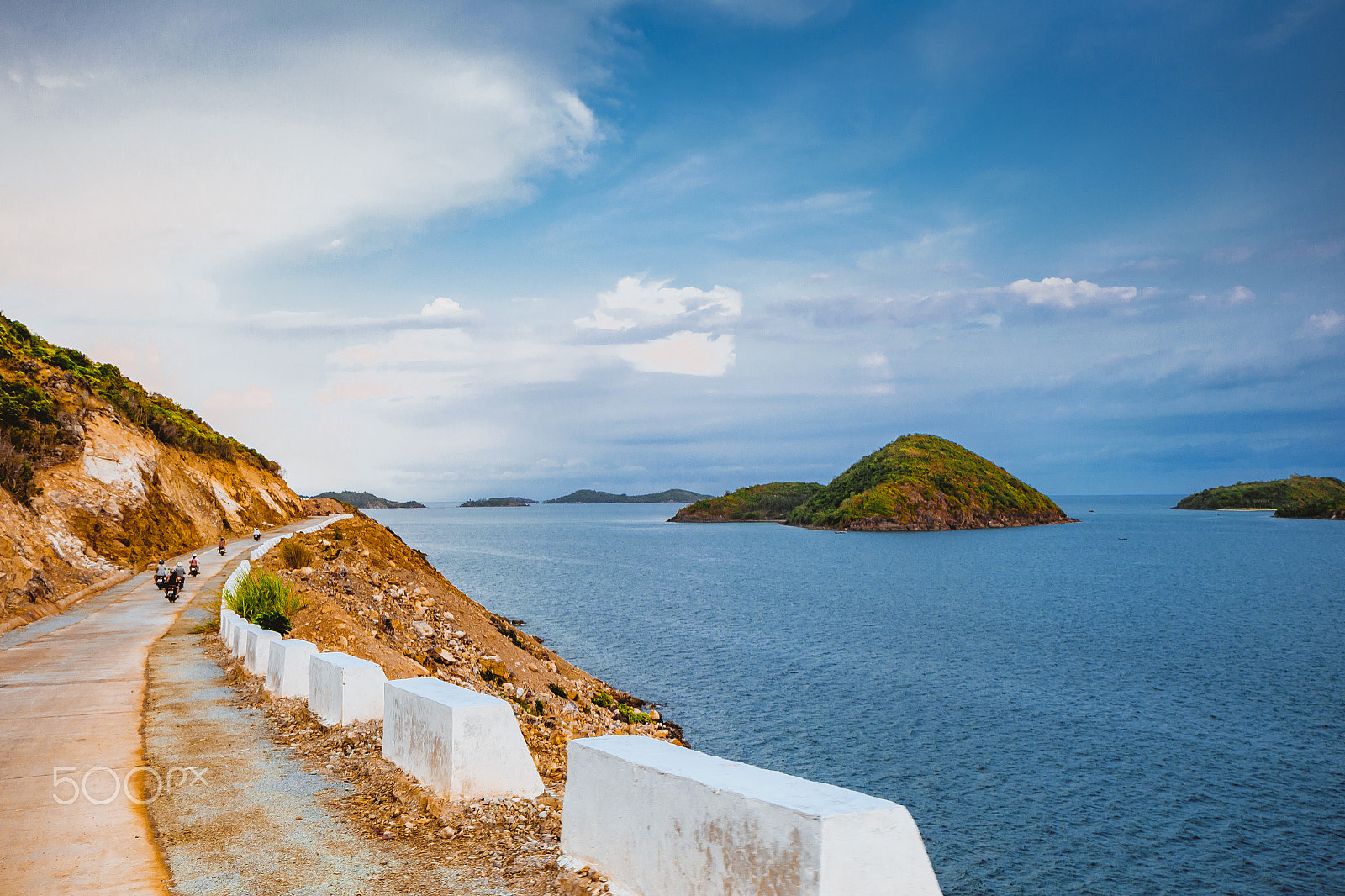 Fujifilm X-A1 sample photo. Nam du island photography