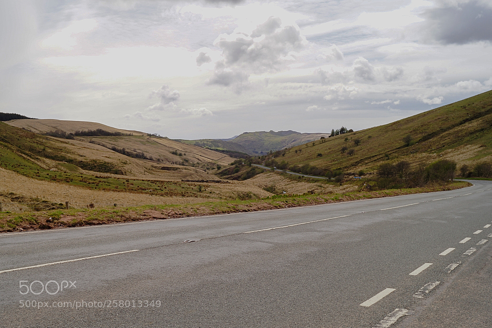 Sony SLT-A58 sample photo. Road in the mountains photography