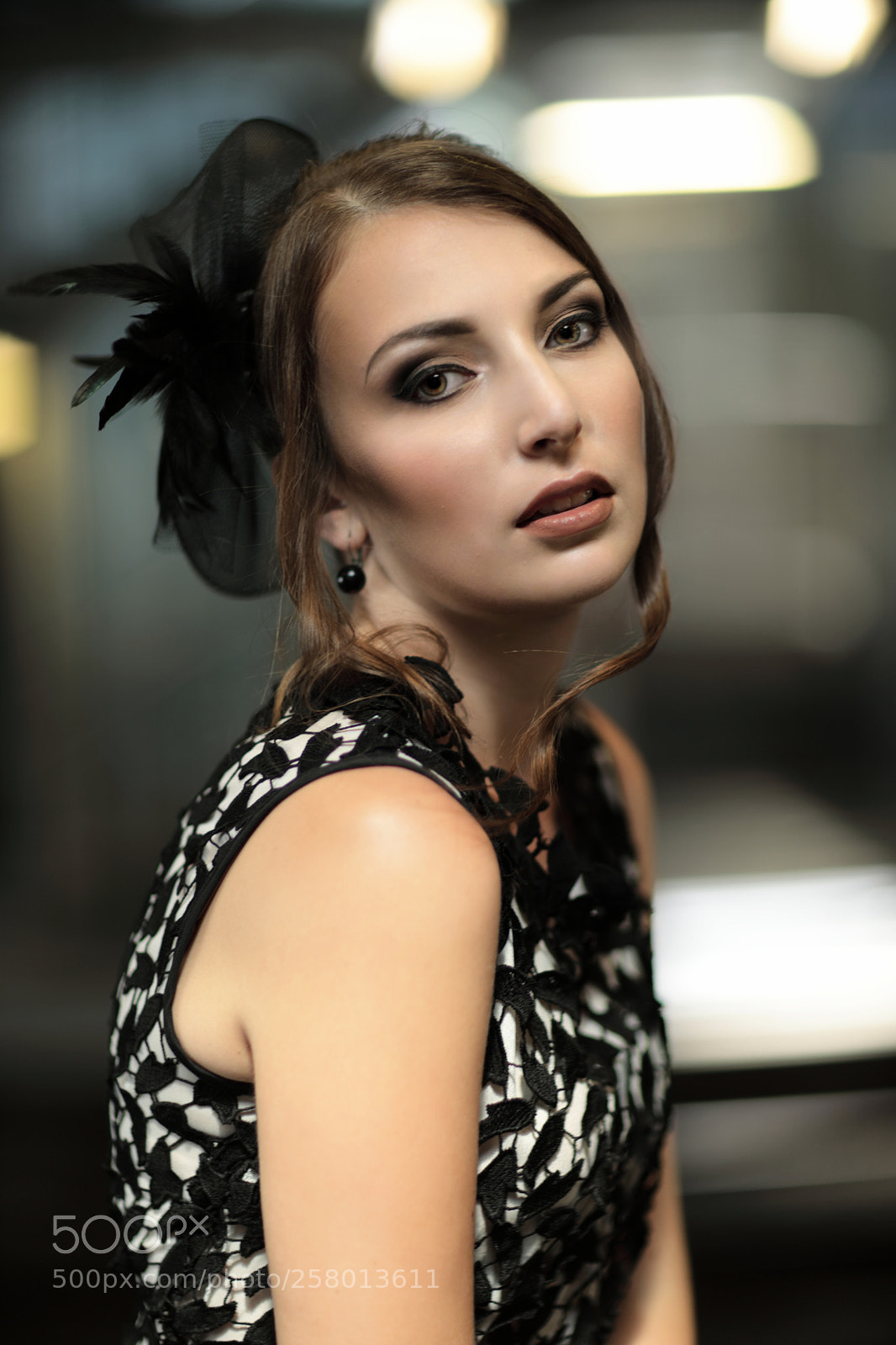 Canon EOS 5D Mark IV sample photo. Therese at tram station photography