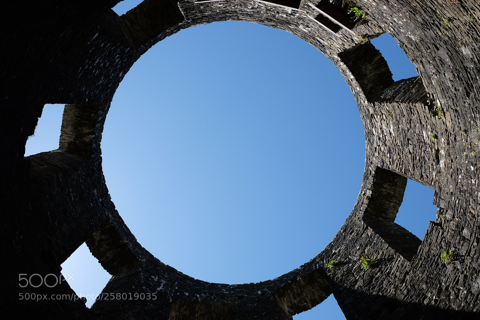 Fujifilm X-T10 sample photo. Castle tower ruins photography