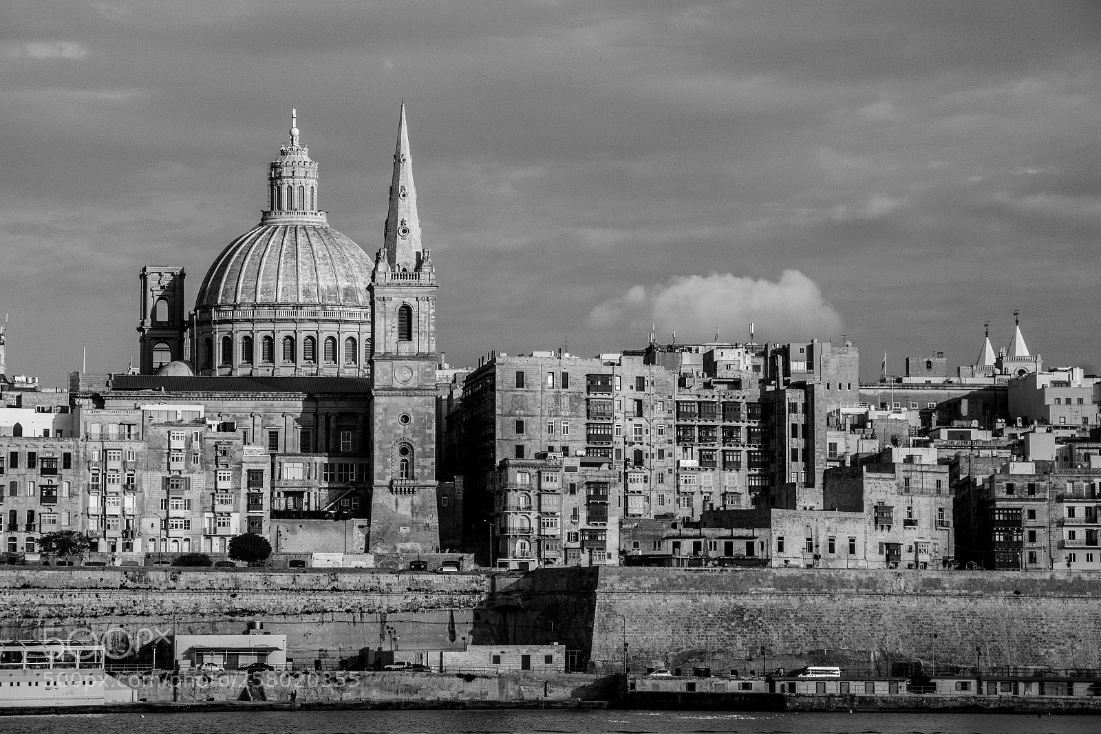 Canon EOS 550D (EOS Rebel T2i / EOS Kiss X4) sample photo. Valletta photography