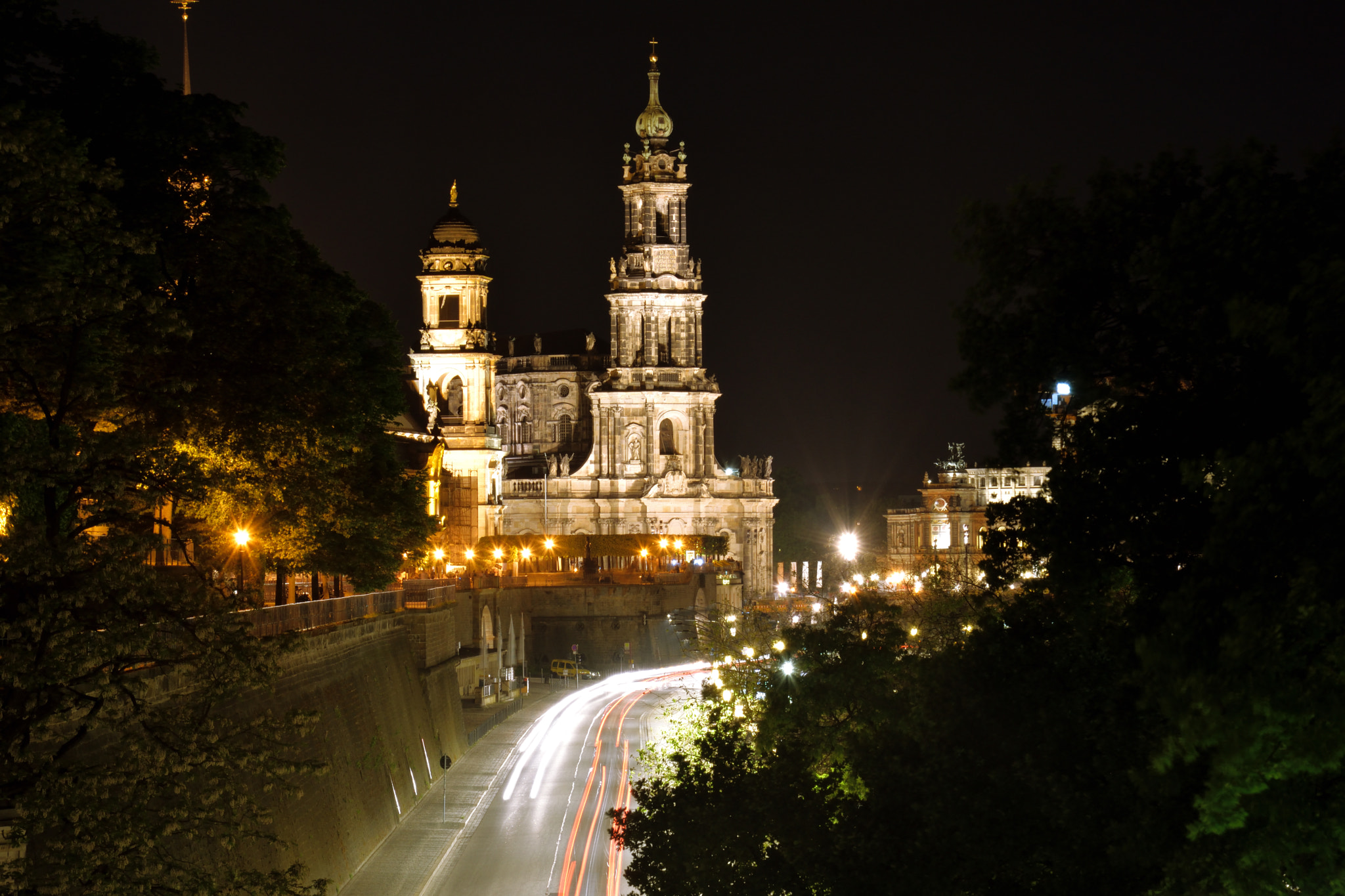 Nikon D5600 sample photo. Hofkirche @night photography