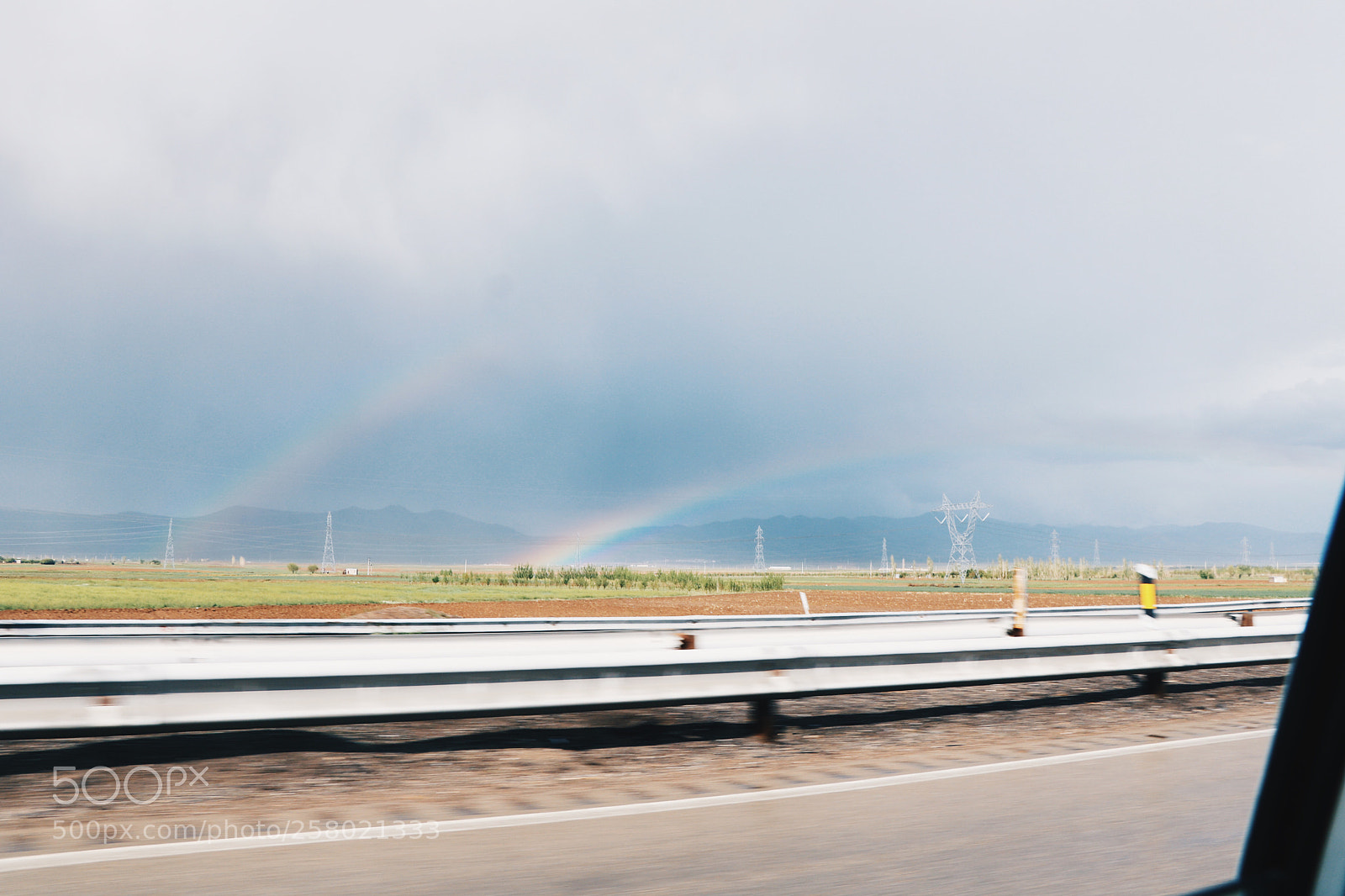 Canon EOS 750D (EOS Rebel T6i / EOS Kiss X8i) sample photo. Rainbow photography