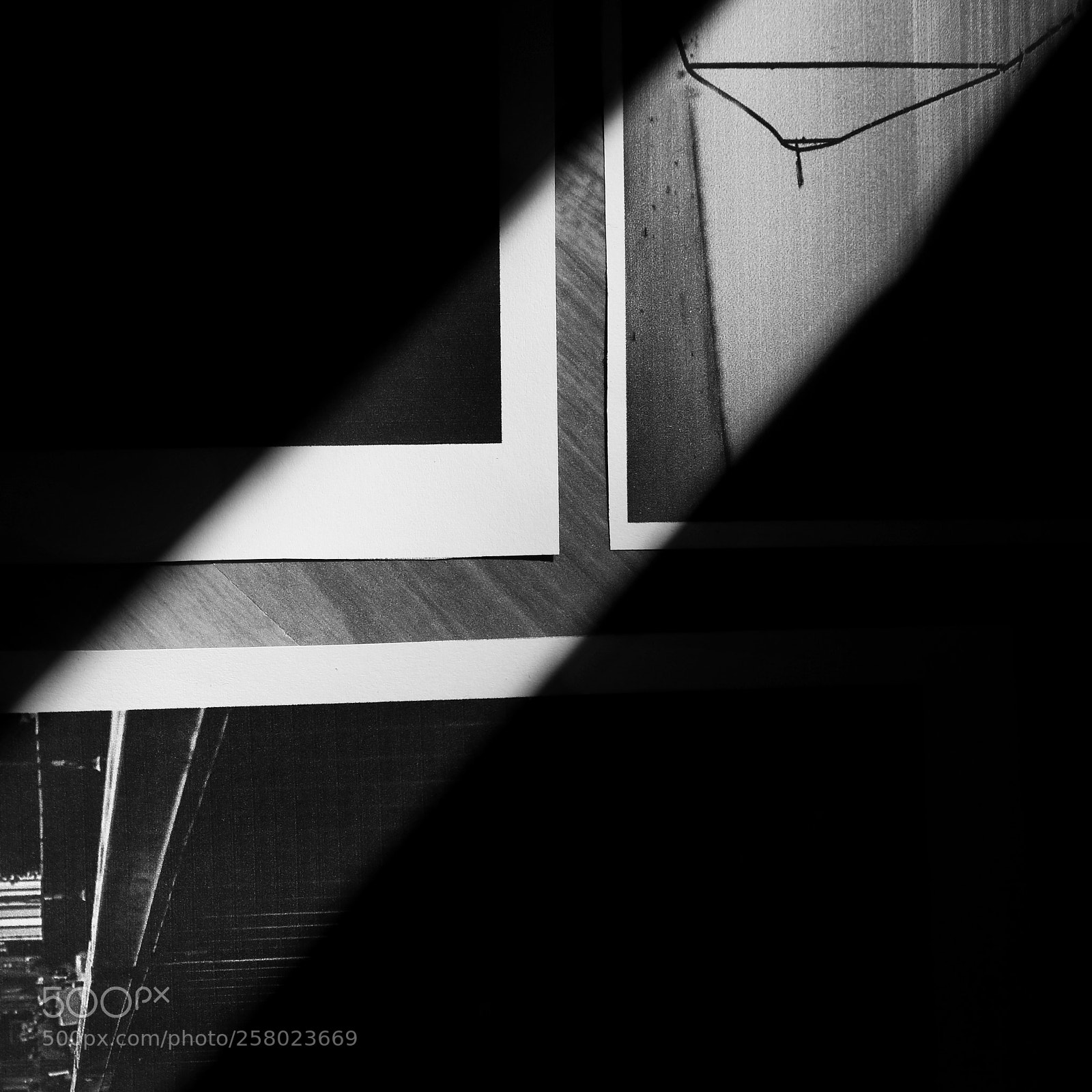 Canon EOS 750D (EOS Rebel T6i / EOS Kiss X8i) sample photo. Squares and lines. photography
