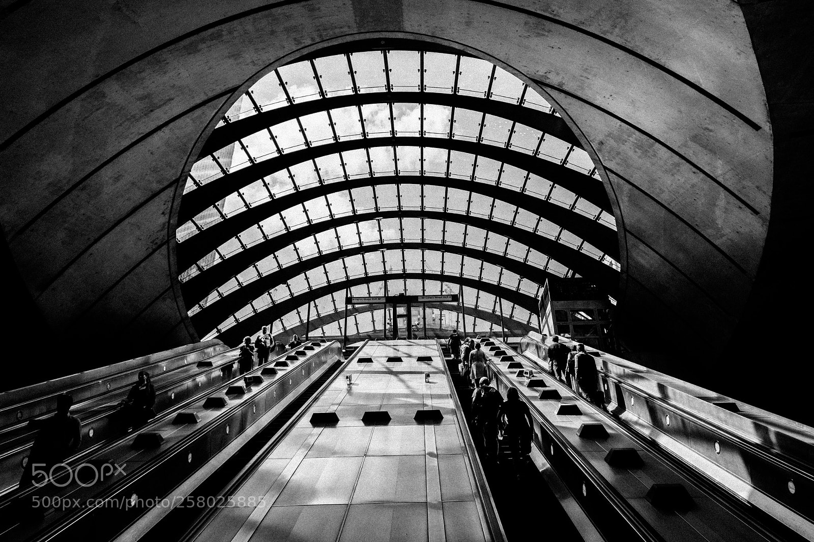 Fujifilm X-T2 sample photo. London streets photography