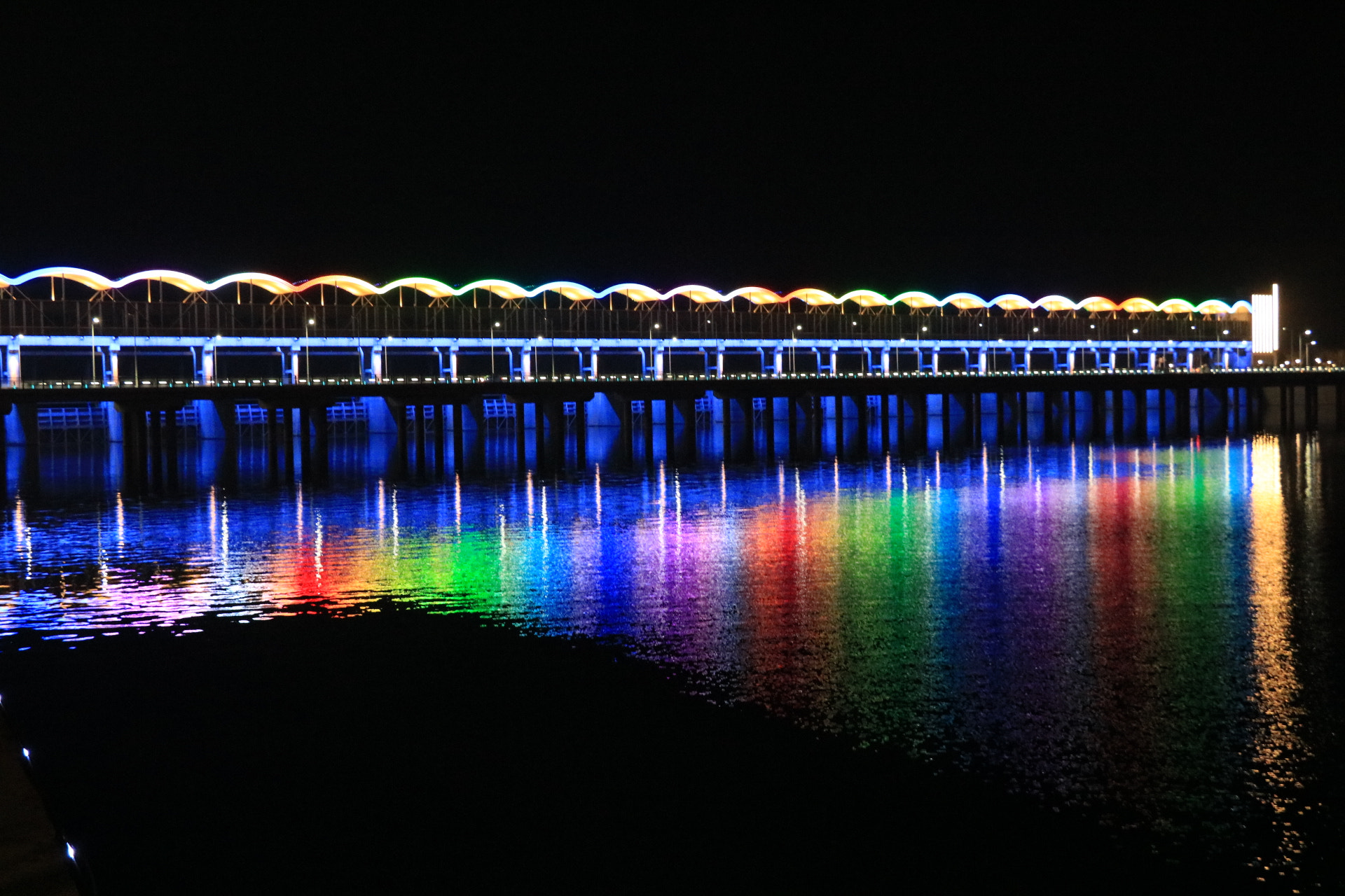 Canon EOS 750D (EOS Rebel T6i / EOS Kiss X8i) sample photo. One bridge photography