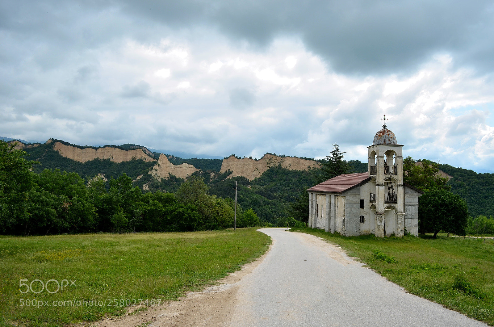 Nikon D5100 sample photo. Locked photography