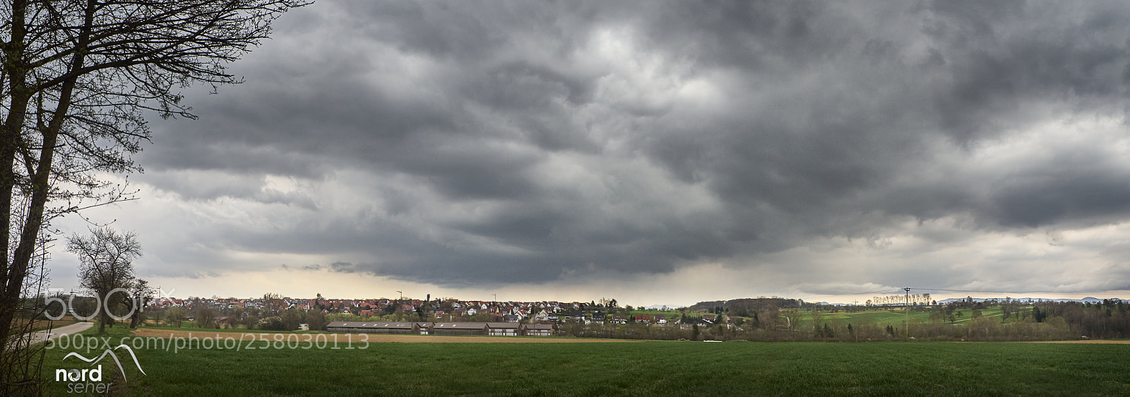 Olympus OM-D E-M10 sample photo. Gewitter stimmung über gniebel photography