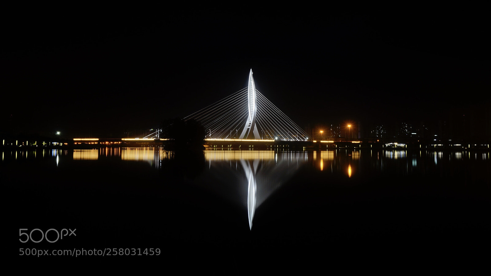Sony a7 II sample photo. 剑指苍穹 photography